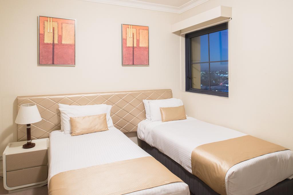 Seasons Harbour Plaza Aparthotel Sydney Exterior photo