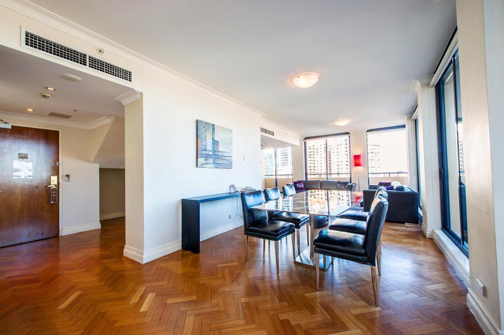 Seasons Harbour Plaza Aparthotel Sydney Exterior photo